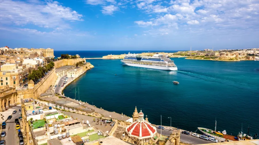 Cruise Ship