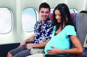 pregnant-airplane